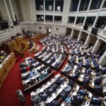 Ψηφίστηκε στη Βουλή το νομοσχέδιο για την οπαδική βία