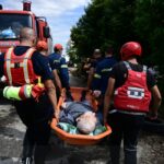 Στους 14 οι νεκροί από τις πλημμύρες – Εντοπίστηκαν οι σοροί μάνας και γιου (vid)