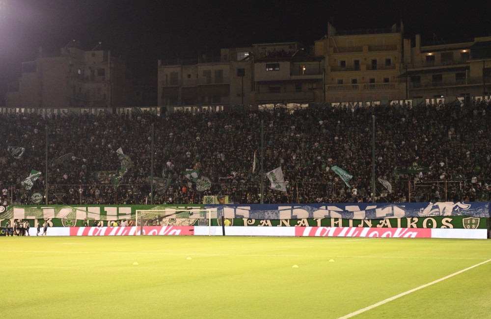 Παναθηναϊκός-ΑΕΚ: Πανό των Bad Blue Boys στη Λεωφόρο