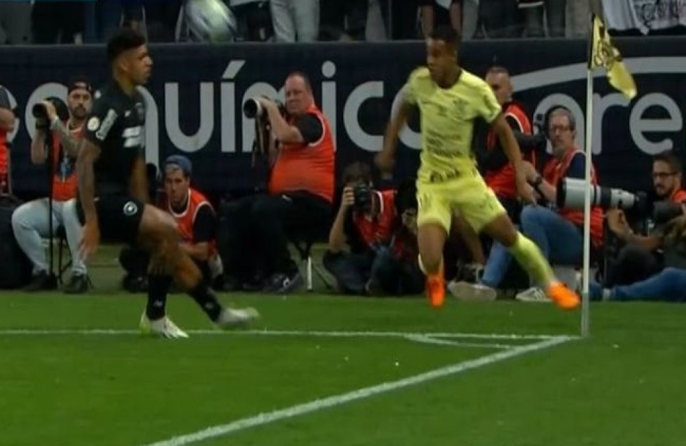 Μαγικό… σομπρέρο στο Κορίνθιανς-Μποταφόγκο (vids)