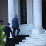ΚΥΣΕΑ: “Η πολιτική φύλαξης των χερσαίων και θαλάσσιων συνόρων συνεχίζεται με αμείωτη ένταση” (vid)