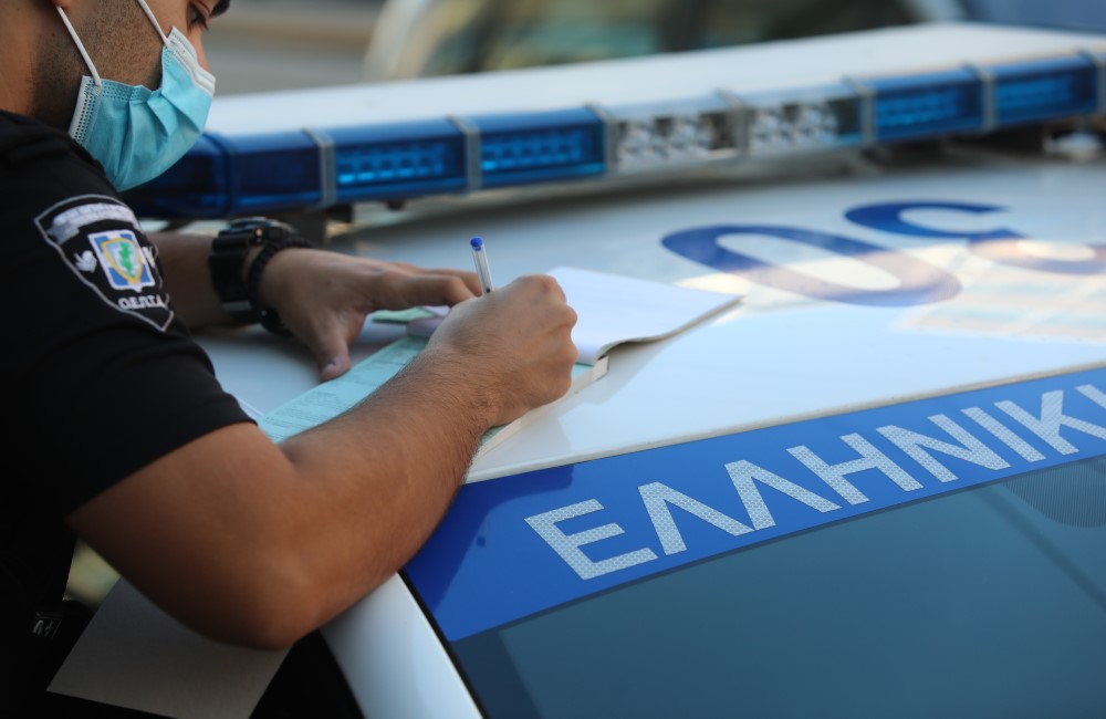 Θεσσαλονίκη: Χειροπέδες σε 50χρονο που ενεπλάκη σε τροχαίο και οδηγούσε χωρίς δίπλωμα