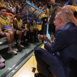 Στη κουβέντα και η διαχείριση