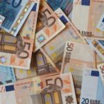 Έρχονται αυξήσεις στους μισθούς λόγω προϋπηρεσίας: Πότε και σε ποιους (vid)