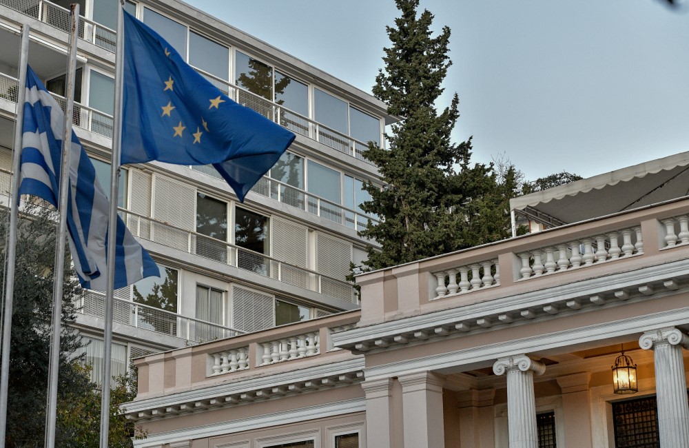 Τη Δευτέρα οι ανακοινώσεις για τη βία – Τα σενάρια που εξετάστηκαν (vid)