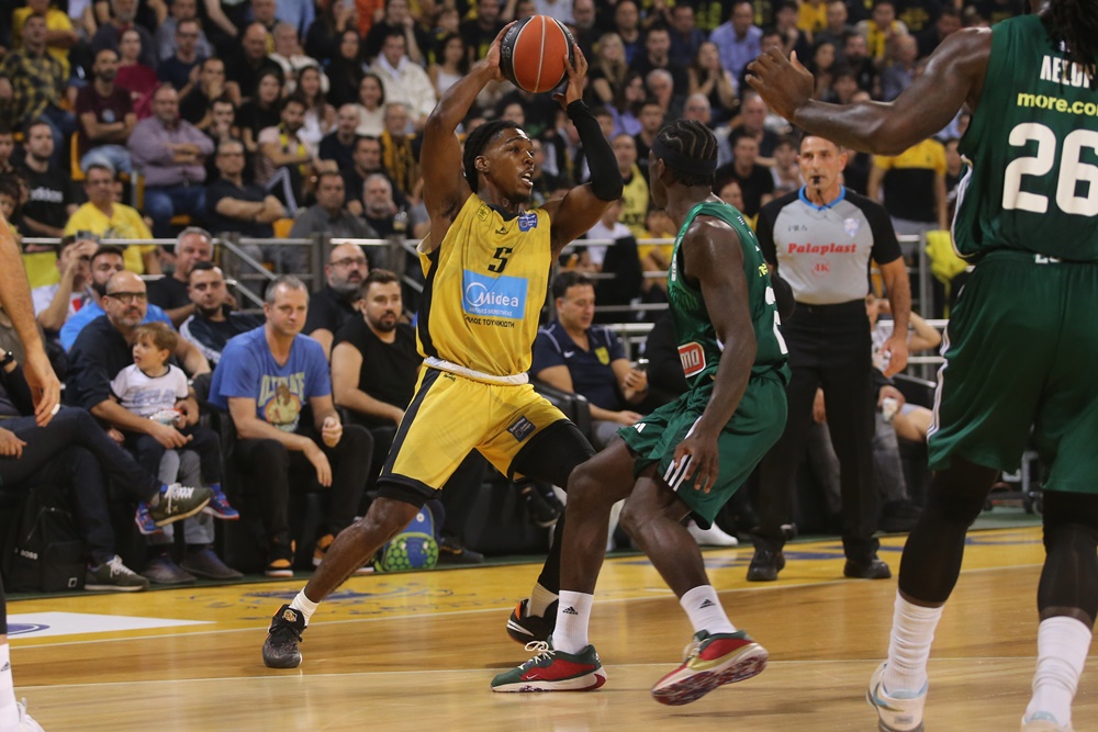 Επίσημο: Τέλος από τον ΑΡΗ ο Καρ!