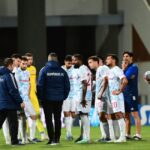 Επέστρεψαν στο γήπεδο οι παίκτες του Βόλου και του Ολυμπιακού (vid)