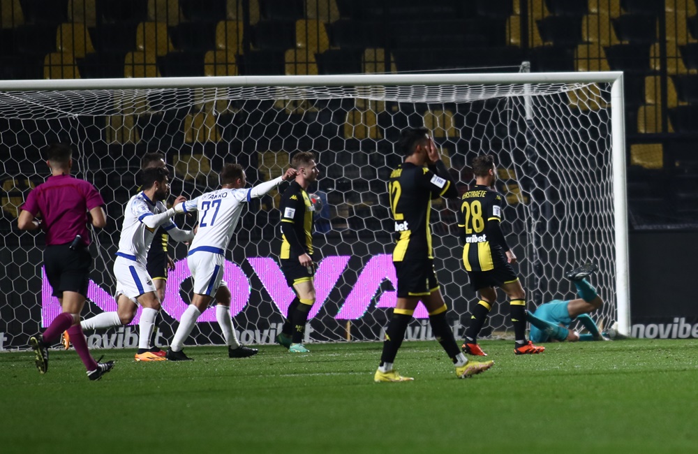 Σκοράρει η Λαμία στο 95ο για το 2-2 (vid)