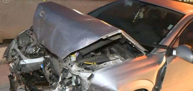 Θεσσαλονίκη: Μετωπική σύγκρουση δύο αυτοκινήτων στον Περιφερειακό (vid)