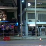 Αστυνομικός μαχαιρώθηκε και έπεσε νεκρός σε μπαρ στη Θεσσαλονίκη (vid)