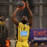 Σταρκ: «Φανταστικοί οι φίλαθλοι μας, στόχος να γίνω καλύτερος παίκτης» (vid)