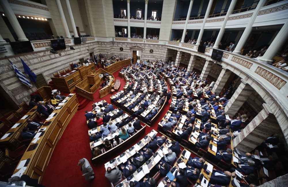 Ποιοι υπουργοί και βουλευτές εκφράζουν την αντίθεσή τους στο σχέδιο νόμου (vid)