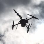 Βίντεο ντοκουμέντο από τη στιγμή που ισραηλινό drone πυροβολεί άνδρα στη Γάζα (vid)
