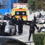 Γλυφάδα: «Θα τους καθαρίσω όλους και θα αυτοκτονήσω», φώναζε ο δράστης (vid)
