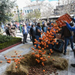 Ανικανοποίητοι οι αγρότες από την πρόταση της κυβέρνησης – «Ζεσταίνουν μηχανές» για Αθήνα