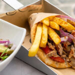 Ιρλανδία: Ελληνικό εστιατόριο κατέκτησε την πρώτη θέση σε βραβεία για το καλύτερο takeaway (vid)