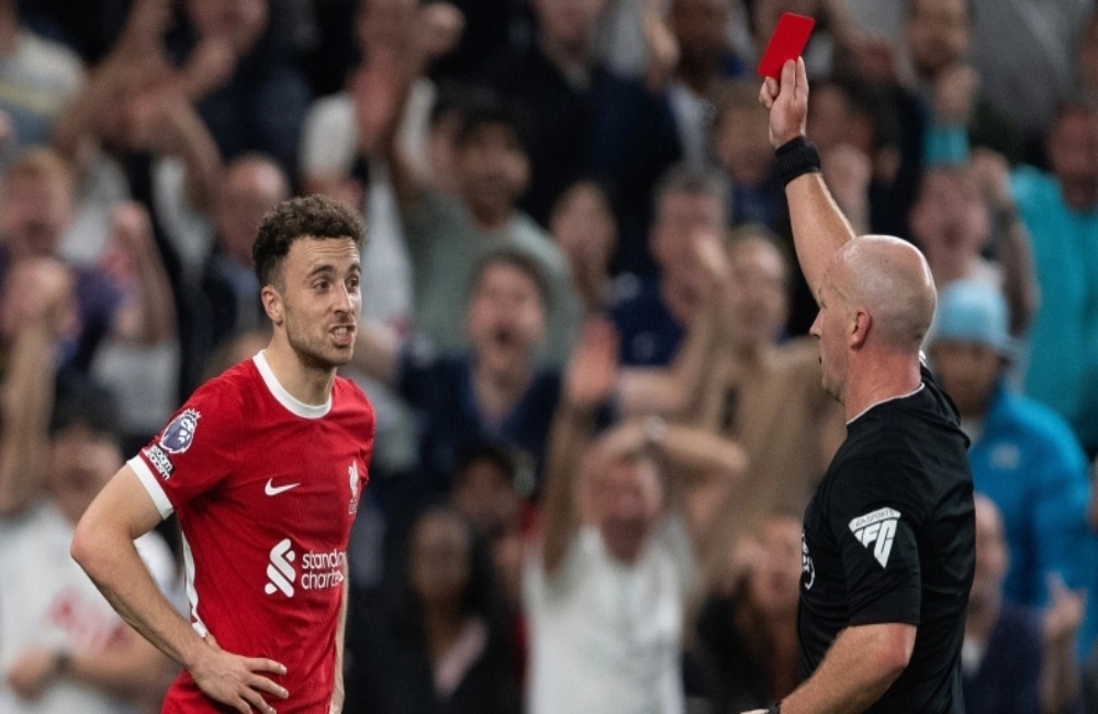Μπλε κάρτα: Δεύτερες σκέψεις από τη FIFA και αναβολή στην επικύρωση του κανονισμού