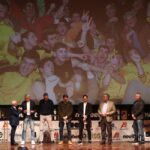 Ο Σιγάλας βράβευσε την ομάδα του θριάμβου της Προύσας (pics)