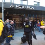 Ρίγα: Aποθεώθηκε η ομάδα κατά την αναχώρηση για το γήπεδο (pics&vids)