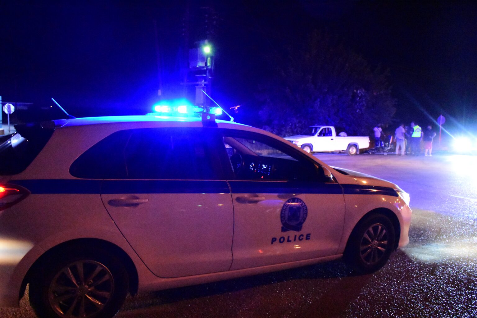 Εξάρχεια: Μπούκαραν στο διαμέρισμα 36χρονης, τη λήστεψαν και προσπάθησαν να τη βιάσουν (vid)