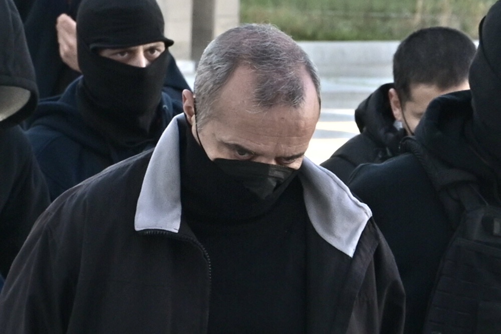 Εισαγγελέας για Μίχο: “Ένοχος για 4 αδικήματα, απαλλαγή για τον βιασμό της 12χρονης λόγω αμφιβολιών” (vid)