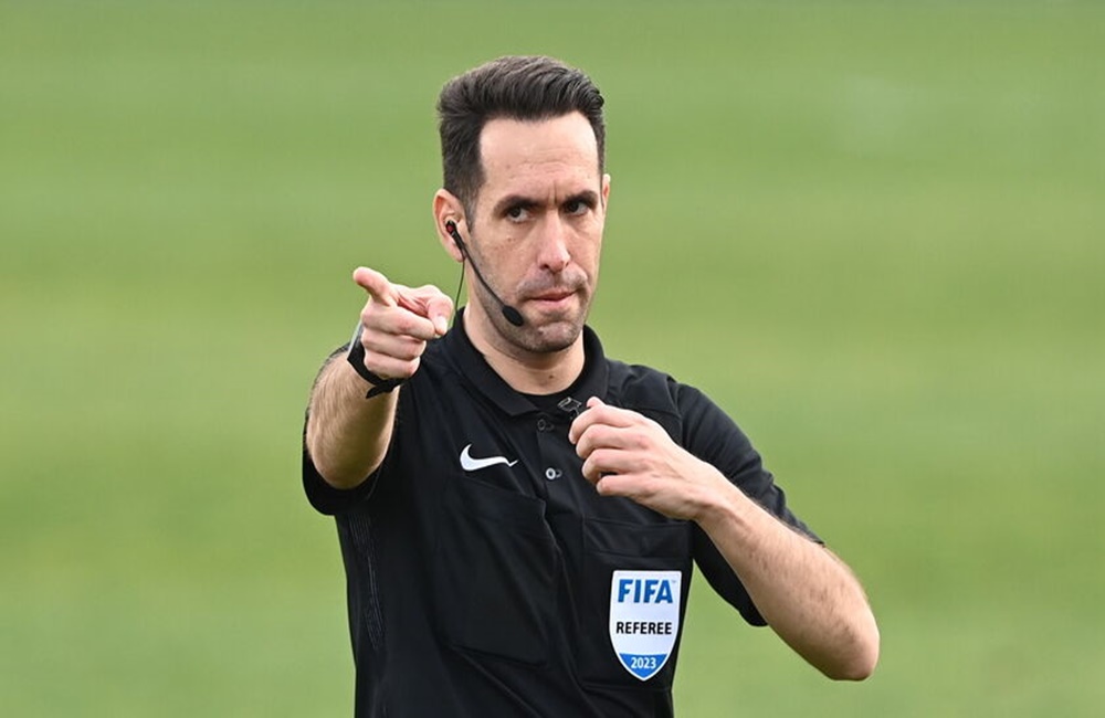 Ξεφτίλα ολκής με νέο touch από Παπαπέτρου, Κουμπαράκη