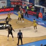 Εντυπωσιακός Τολιόπουλος και η απάντηση του Ρένφρο (vid)