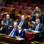 “Ντόμινο” με τους “Σπαρτιάτες” – Πυροδοτούν εξελίξεις οι διώξεις (vid)