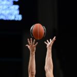Άφαντος ο μπασκετμπολίστας που κατηγορείται ότι ξυλοκόπησε και δάγκωσε την σύντροφο του (vid)