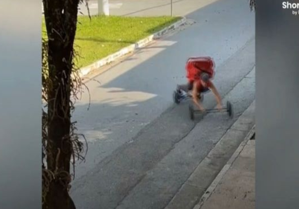 Βραζιλία: Ο πιο απίθανος τρόπος μετακίνησης ενός διανομέα στο Σάο Πάολο (vid)