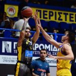 Έπρεπε να χάσει και να μην χαλάσει την προγραμματισμένη γιορτή…  (vid)