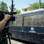 Ποινική δίωξη στον δημοσιογράφο της ΕΡΤ για ενδοοικογενειακή απειλή (vid)