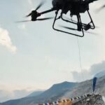Drone έκανε… παράδοση πραγμάτων στο Έβερεστ (vid)