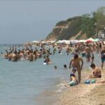 Γέμισαν οι παραλίες της Χαλκιδικής (vid)