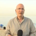 Κλέφτης άρπαξε αλυσίδα λουόμενης και τον… έπιασε η τηλεοπτική κάμερα! (vid)