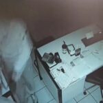 Βίντεο από τη διάρρηξη κρεοπωλείου στο Μενίδι – Οι δράστες αφαίρεσαν 16.000 ευρώ (vid)