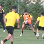 Η Ολλανδία αυξάνει την πίεση για ενίσχυση