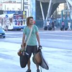 Ταξιδιώτης χάνει το πλοίο αλλά… μένει χαλαρός (vid)