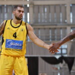 Το βλέμμα στους απόντες