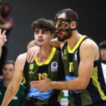 Τα δύο συνεχόμενα τρίποντα του Πουρλίδα  (vid)