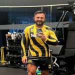 Nτυμένος στα κιτρινόμαυρα ο Καρυπίδης (pic)