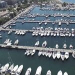 Λύθηκε το χειρόφρενο από ΙΧ κι έπεσε στη θάλασσα της Αρετσούς