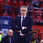 «Χτενίζει» την αγορά για ψηλό