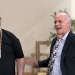 Mitsi VAR: Ο Βελόπουλος πιάνει στα πράσα μαθητή να τραπάρει και τον τιμωρεί (vid)