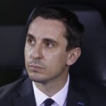 Ο Γκάρι Νέβιλ τα «έχωσε» σε μεταγραφή της Γιουνάιτεντ (vid)