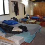 H ΕΛΑΣ και απελευθέρωσε 11 μετανάστες από στάβλο στη Βοιωτία – Ανάμεσα τους 2 ανήλικοι (vid)