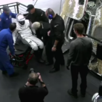 Αστροναύτης νοσηλεύεται μετά από οκτώ μήνες στο διάστημα (vid)