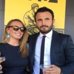Οικογένεια Καρυπίδη με…πανηγυρική ανάρτηση για Τραμπ! (pic)