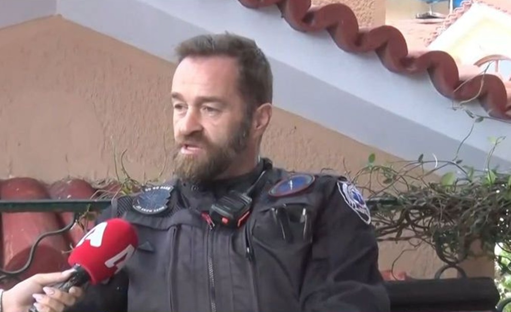 Εκαβίτης ιερέας: Το πρωί στην εκκλησία και το απόγευμα διασώστης του ΕΚΑΒ (vid)
