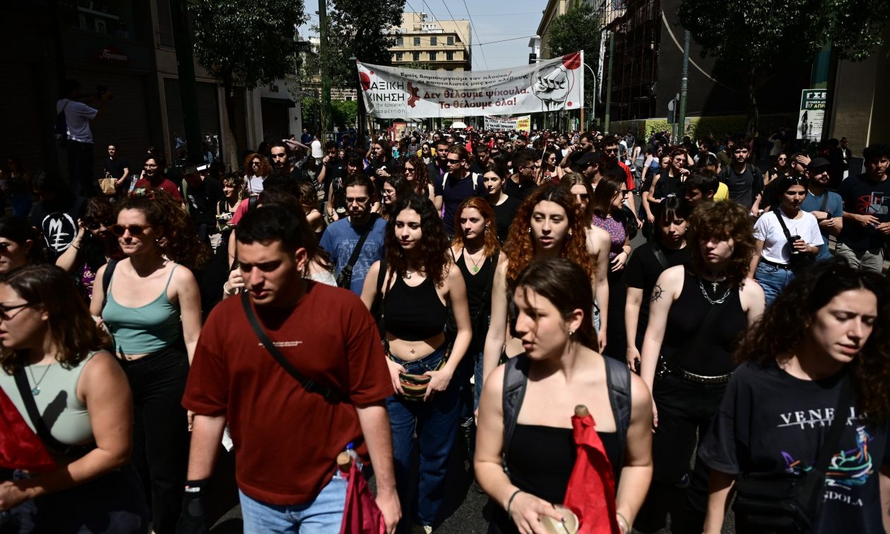 Πολυτεχνείο: Σκηνικό έντασης μεταξύ φοιτητικών συλλόγων και οπαδών του Κασσελάκη (vid)